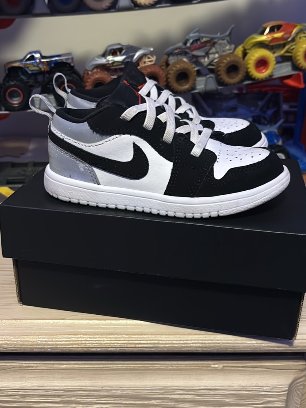 Jordan 1 ALT Low SE (Toddler) 9c